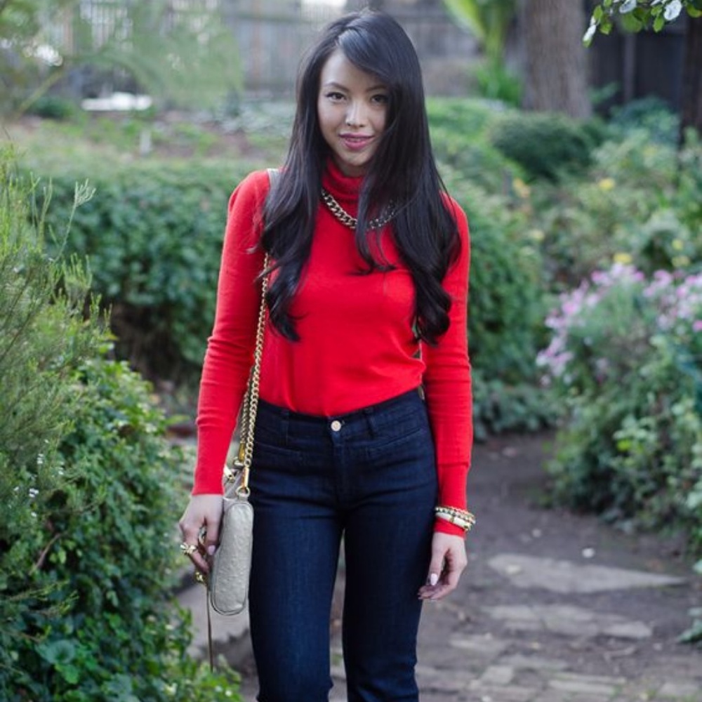 BCBGMaxAzria Red knit fitted turtleneck sweater